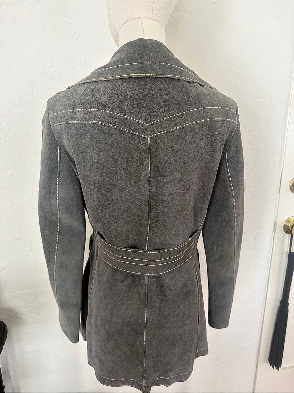 70s suede jacket - Picture 2 of 8